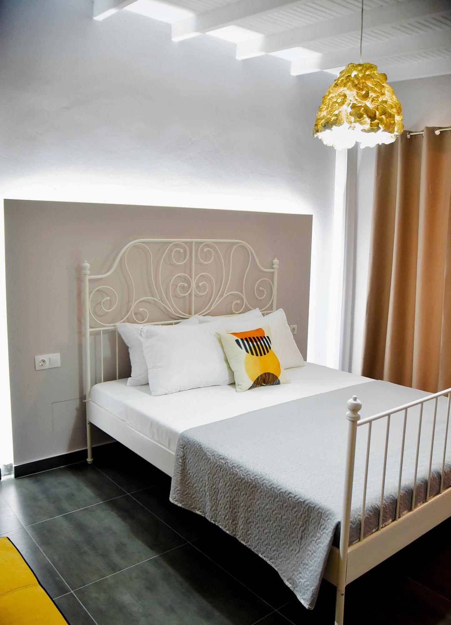Room Nine 9 Beachfront Apartments Nea Kallikrateia Экстерьер фото